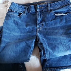 American Eagle men's Extreme flex Jean's 31x32